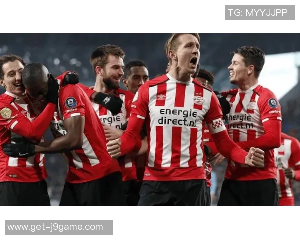 赫拉克勒斯与埃因霍温精彩对决直播全程回顾与分析